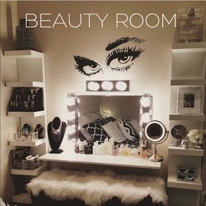 EVERYTHING BEAUTY & SKINCARE RELATED!!! Bundle Up!